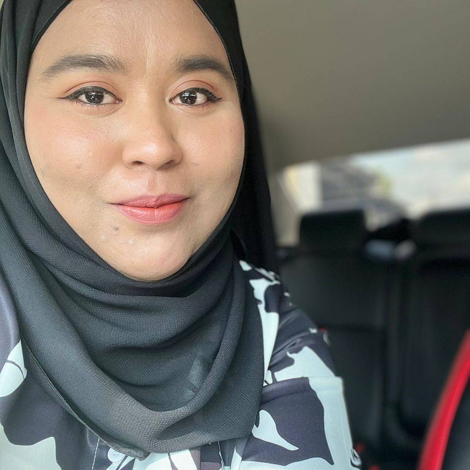 Siti Nur Farhana Zainuddin