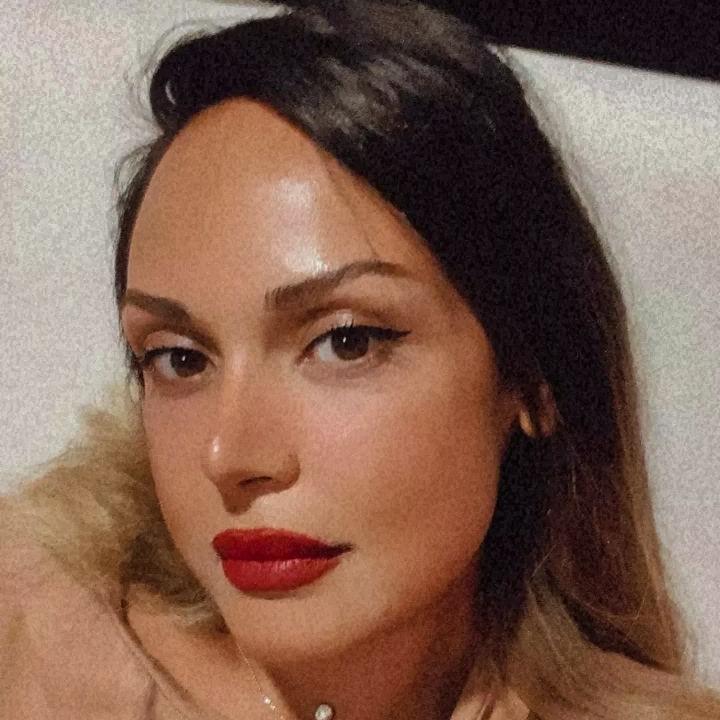 Hediyeh Esmi