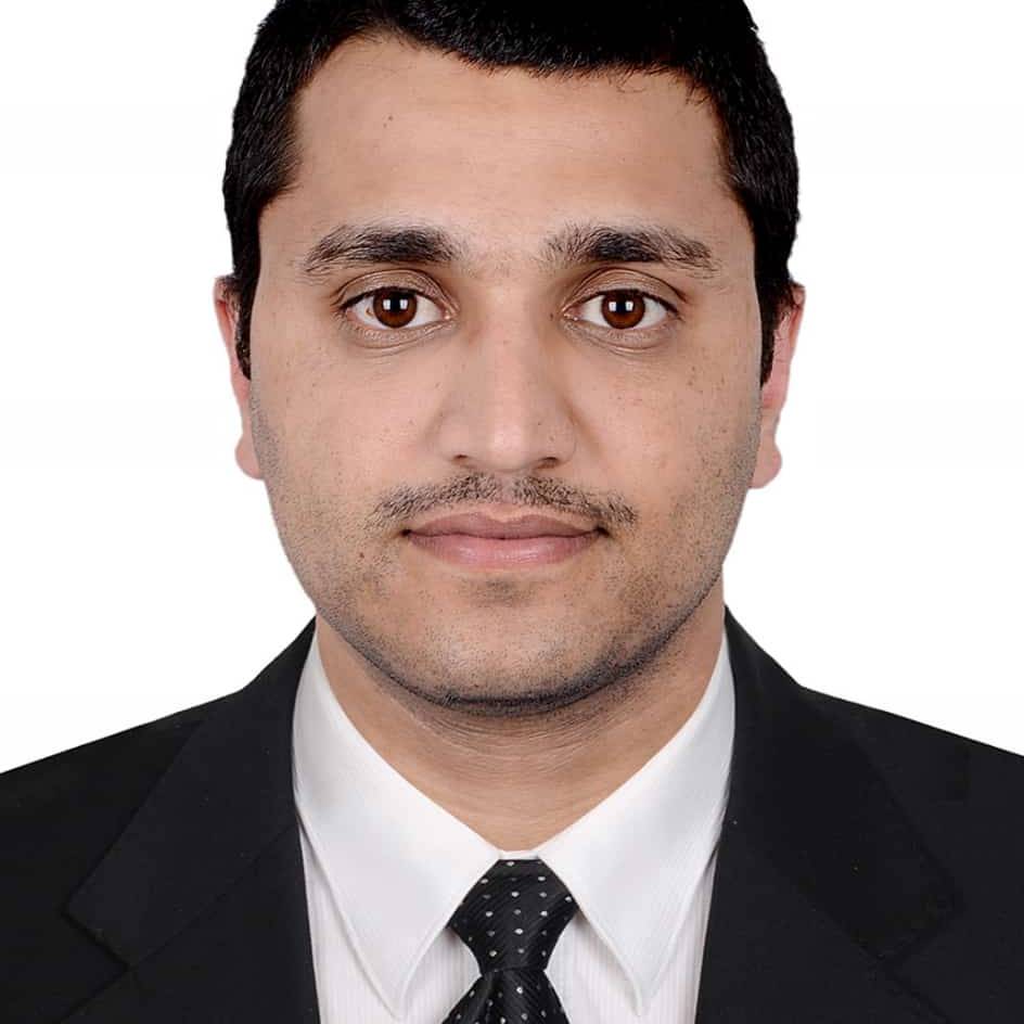 SHUJAT TAHIR