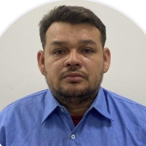 ELIVELTON GOMES PINHO