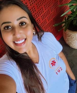 CAMILA FERNANDES AMORIM DE OLIVEIRA