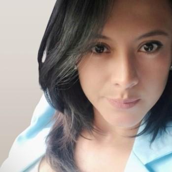 Laura Victoria Gomez