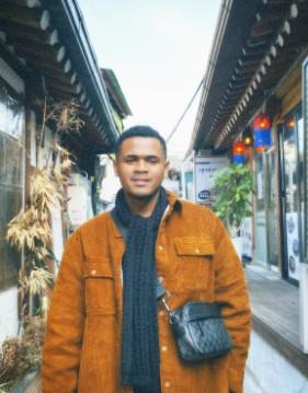 Emmanuel C Francis B