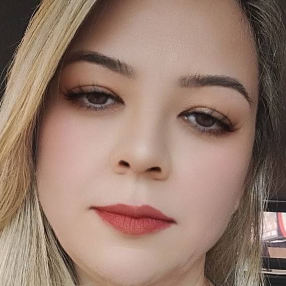 Maryhelen Birkhahn e Silva Nascimento