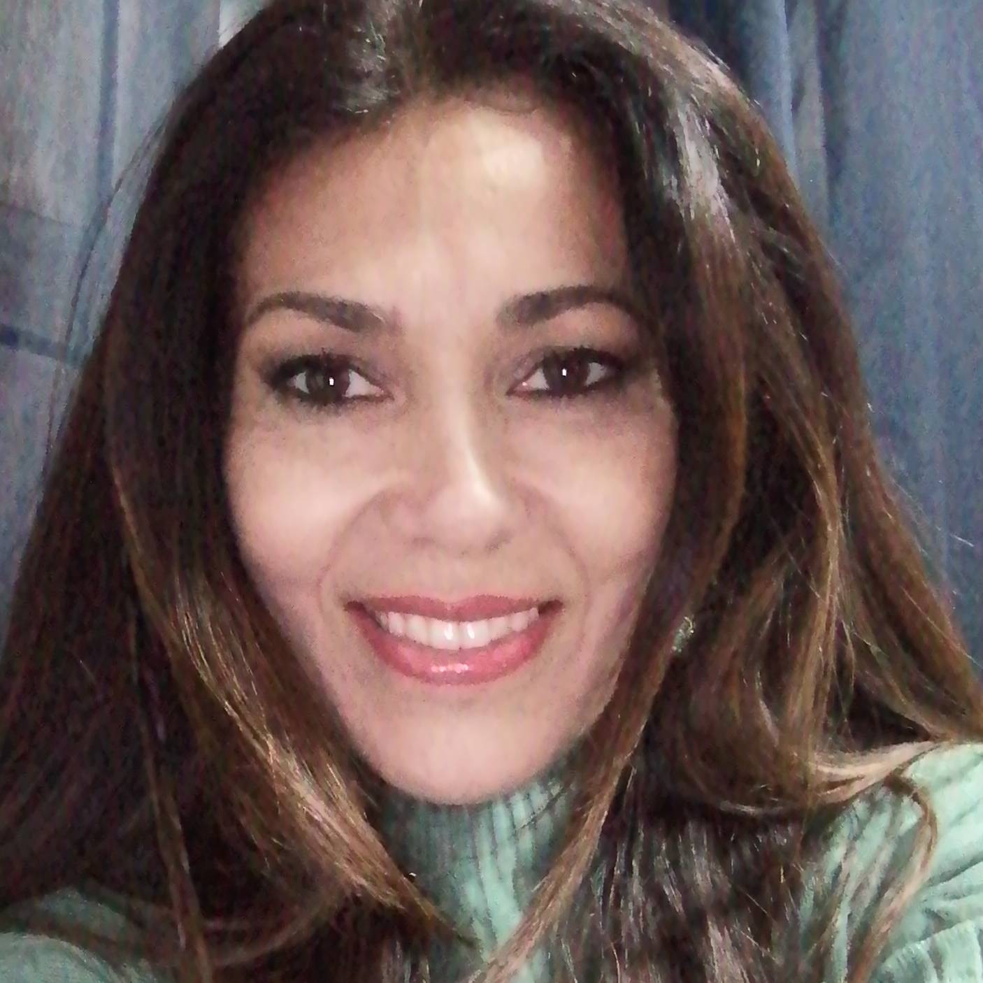 Thais Helena Francisco