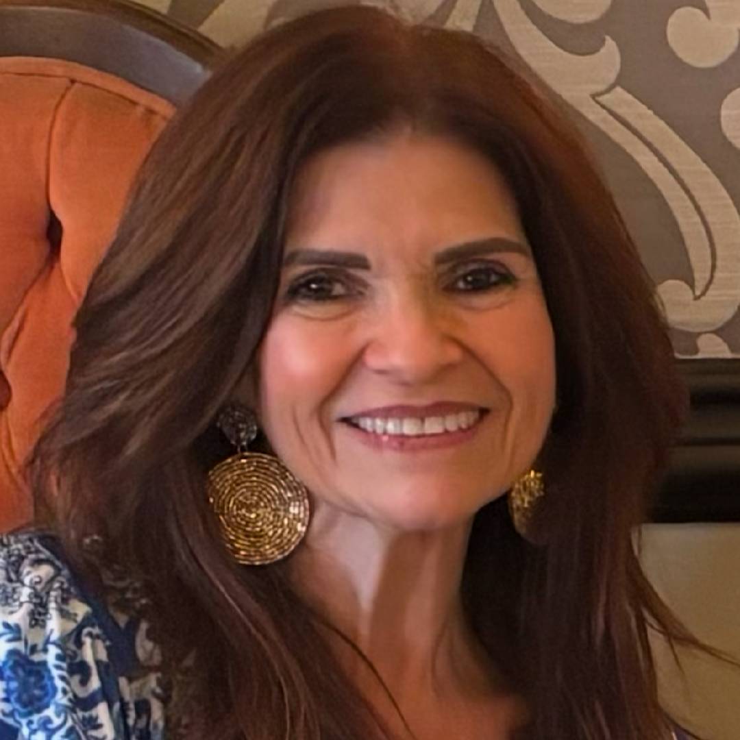 Lillyana J Najafzadeh