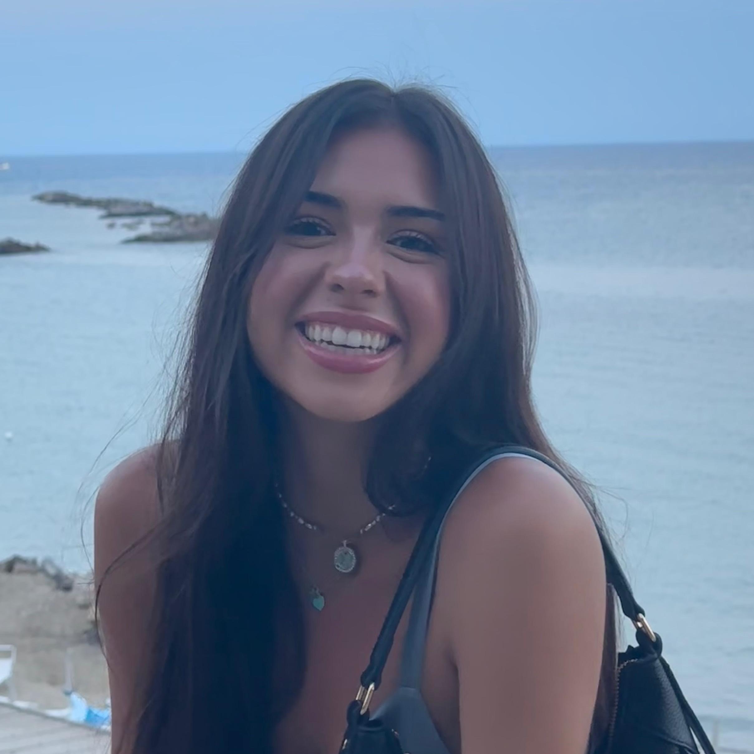 Lily Navarrete