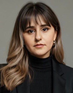 Zümrüt İlayda SEKİL