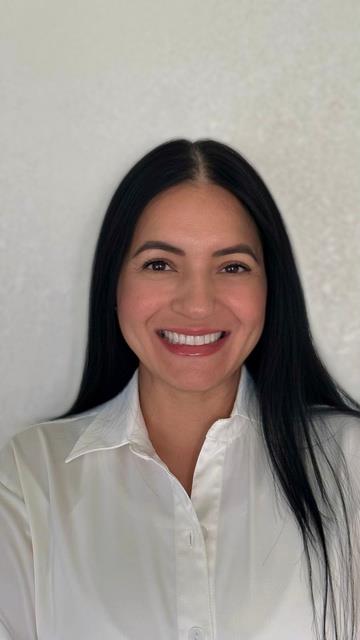 MÓNICA DOMÍNGUEZ QUINTERO