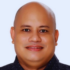 Adrian Arias