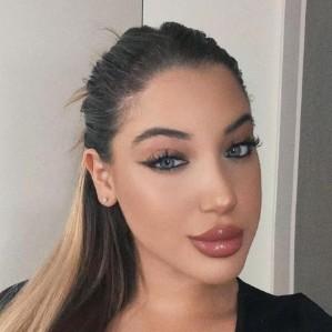 SARA PELLECCHIA