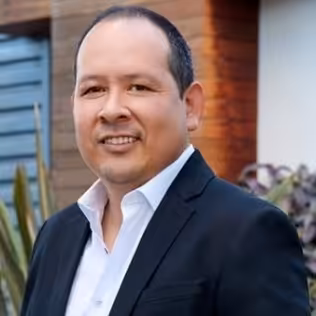 Ronald G Perez