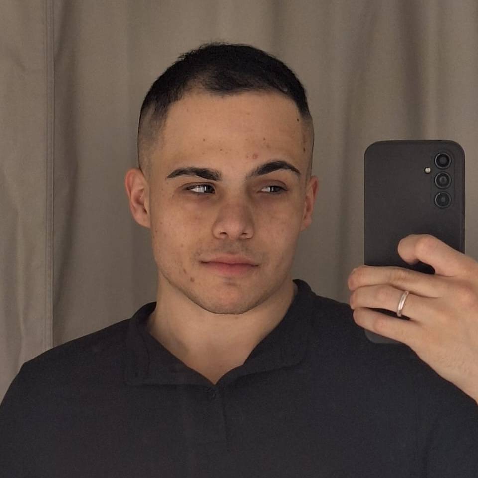DANIEL DE OLIVEIRA GRATIVOL