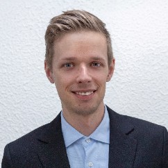 Damian Senecki