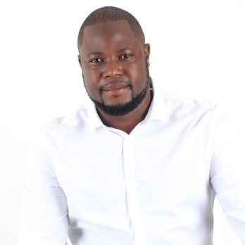 Dzunisani Doctor Mahungu