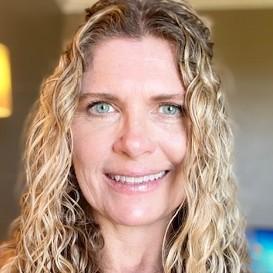 AMY VAHLKAMP