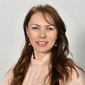 Olena Girard