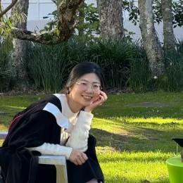 Ling Yang English Teacher