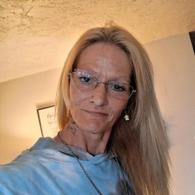 Naomi Dickenson