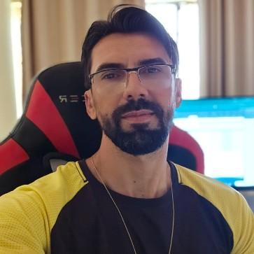 ALEX GONZAGA DE ARAUJO