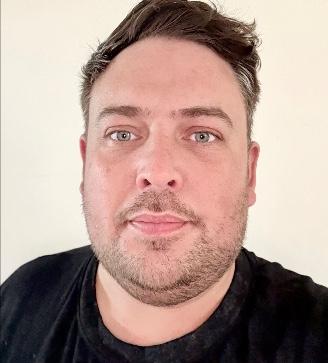Simon Kelly