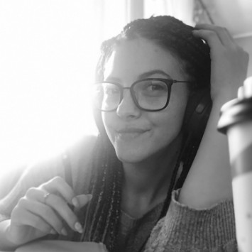 Alexa Ionescu