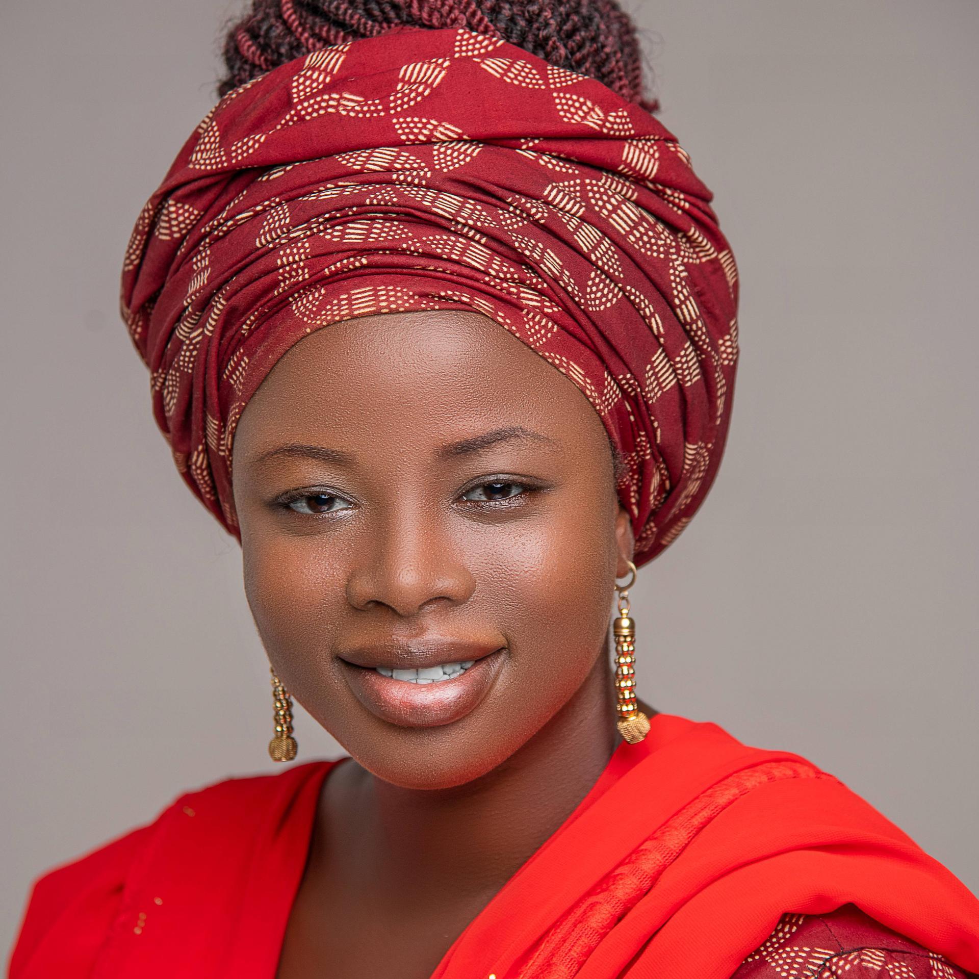 FAKUTA HYELLAGIZIYA NAIWA