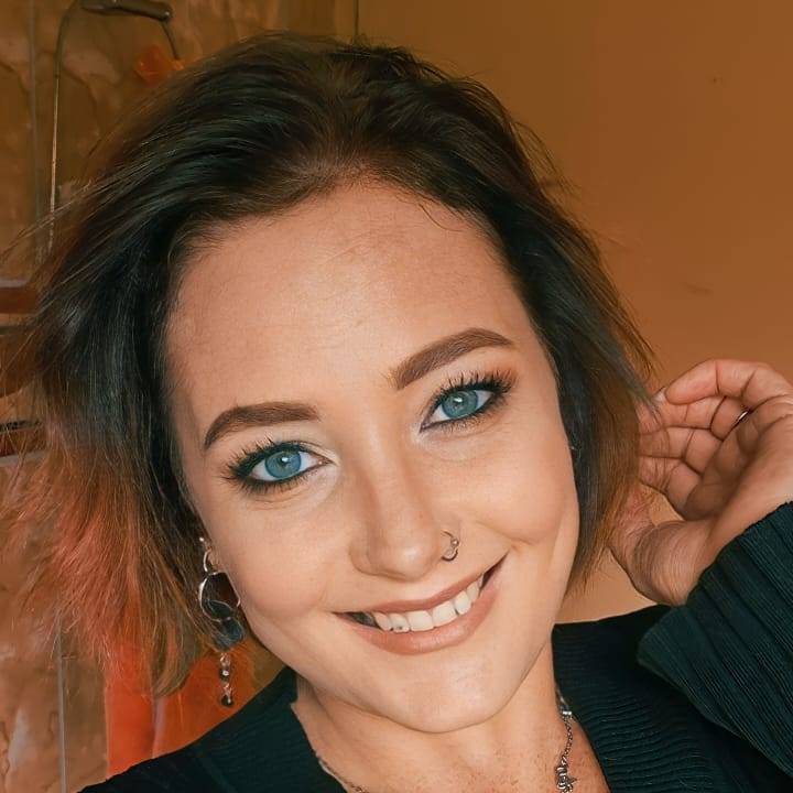 Bernadette de Beer