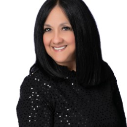 Elva Ruiz