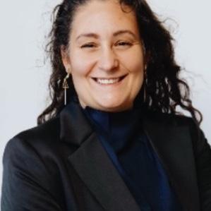 AMÉLIE RAZAFINDRARANGY