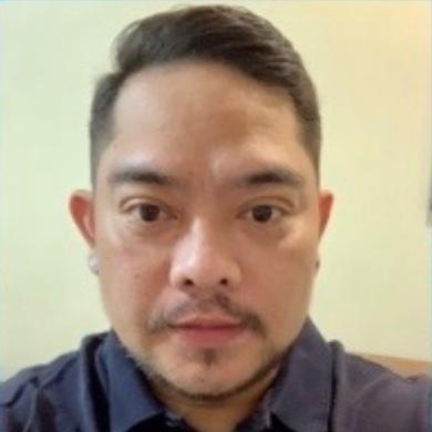 Dennis Logarta