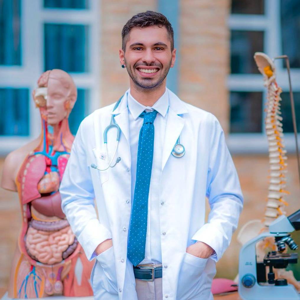 DR ALP OZMUSAOGLU
