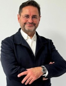 Andre VANICHE